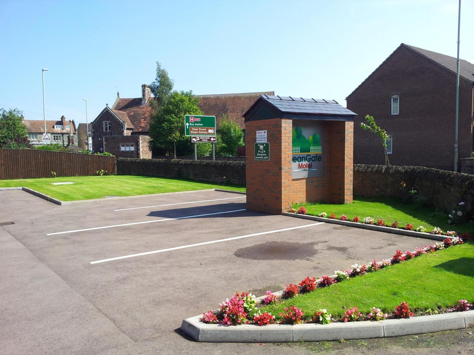 Deangate Motel Lydney Buitenkant foto