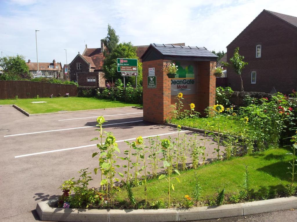 Deangate Motel Lydney Buitenkant foto