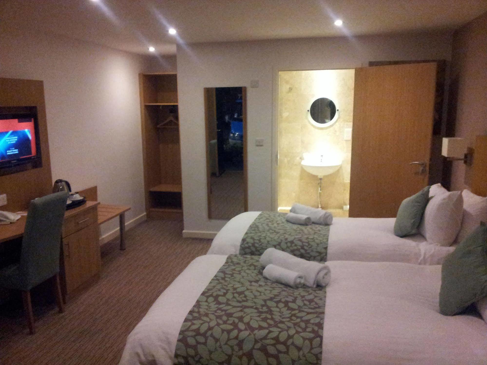 Deangate Motel Lydney Buitenkant foto